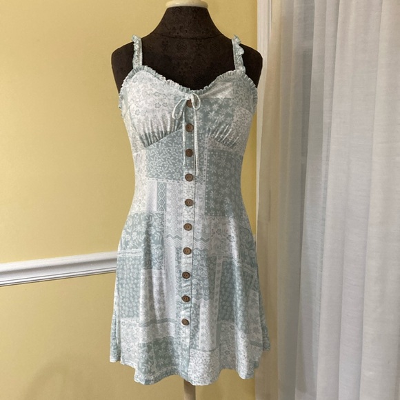 Mini-Dress - Picture 1 of 8